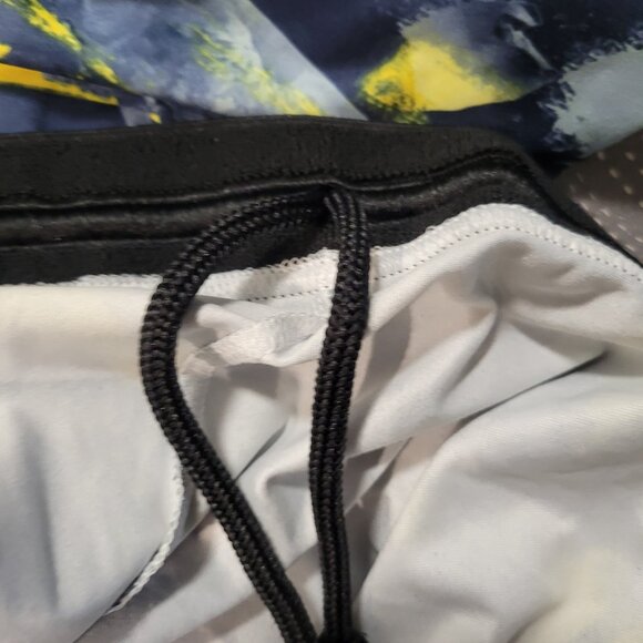 Adidas Slightly-cropped Soft Leggings with Drawstring, in Blue and Yellow floral - Picture 3 of 5